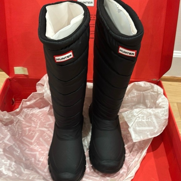 NWT - Hunter Intrepid Snow Boots - Picture 1 of 5